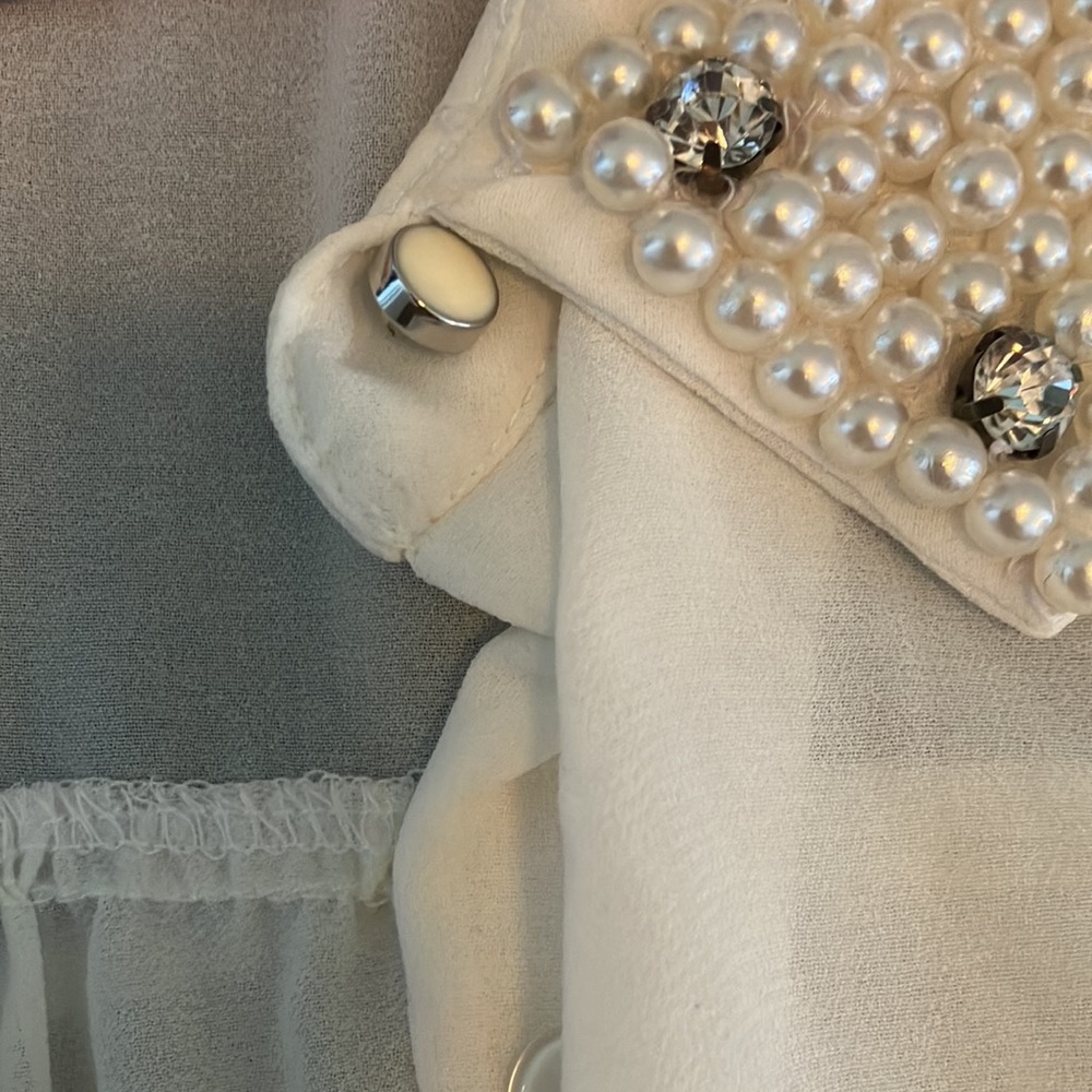 White Sleeveless Top with Embellished Collar - Picture 6 of 8